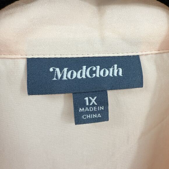 ModCloth Women Size 1X Tie Neck Blouse Peach Silky Classic 3/4 Sleeve Button Up - Picture 11 of 11
